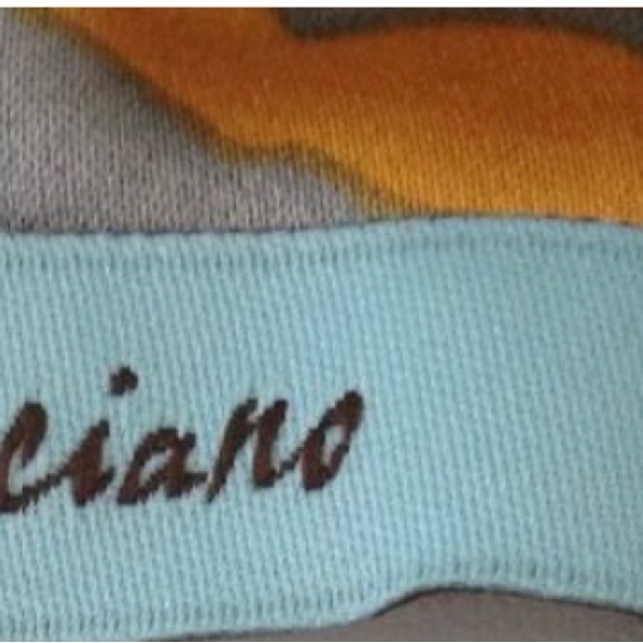 Marciano Silk Top! - Picture 5 of 5